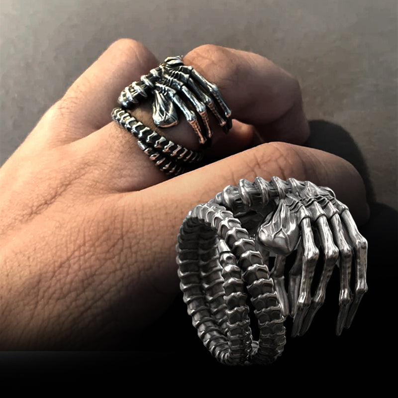 Alien Facehugger Ring