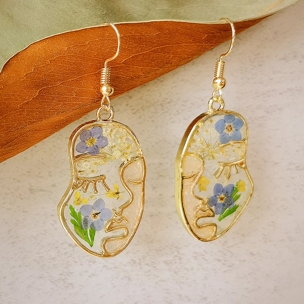 Pressed Flower Earrings - Abstract Face Forget Me Not Flower